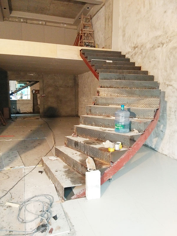 大朗钢架楼梯安装