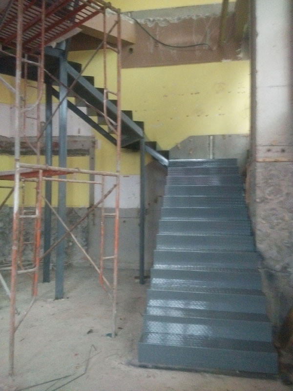 大朗钢架楼梯设计